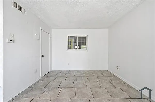 5210 Joe Sayers Ave #C — Photo 11