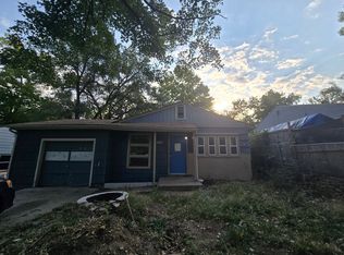 3112 SE Emerson St, Topeka, KS 66605