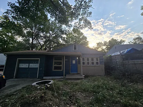 3112 SE Emerson St Photo 1