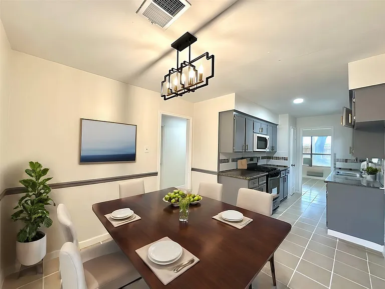 20818 Westgreen Ct — Photo 3