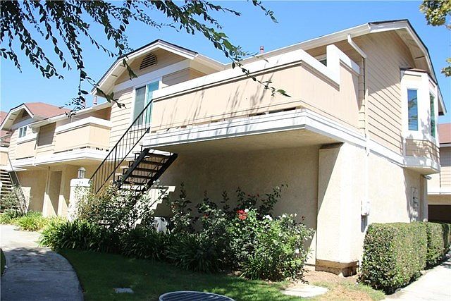 Welcome to Crosspointe Village.