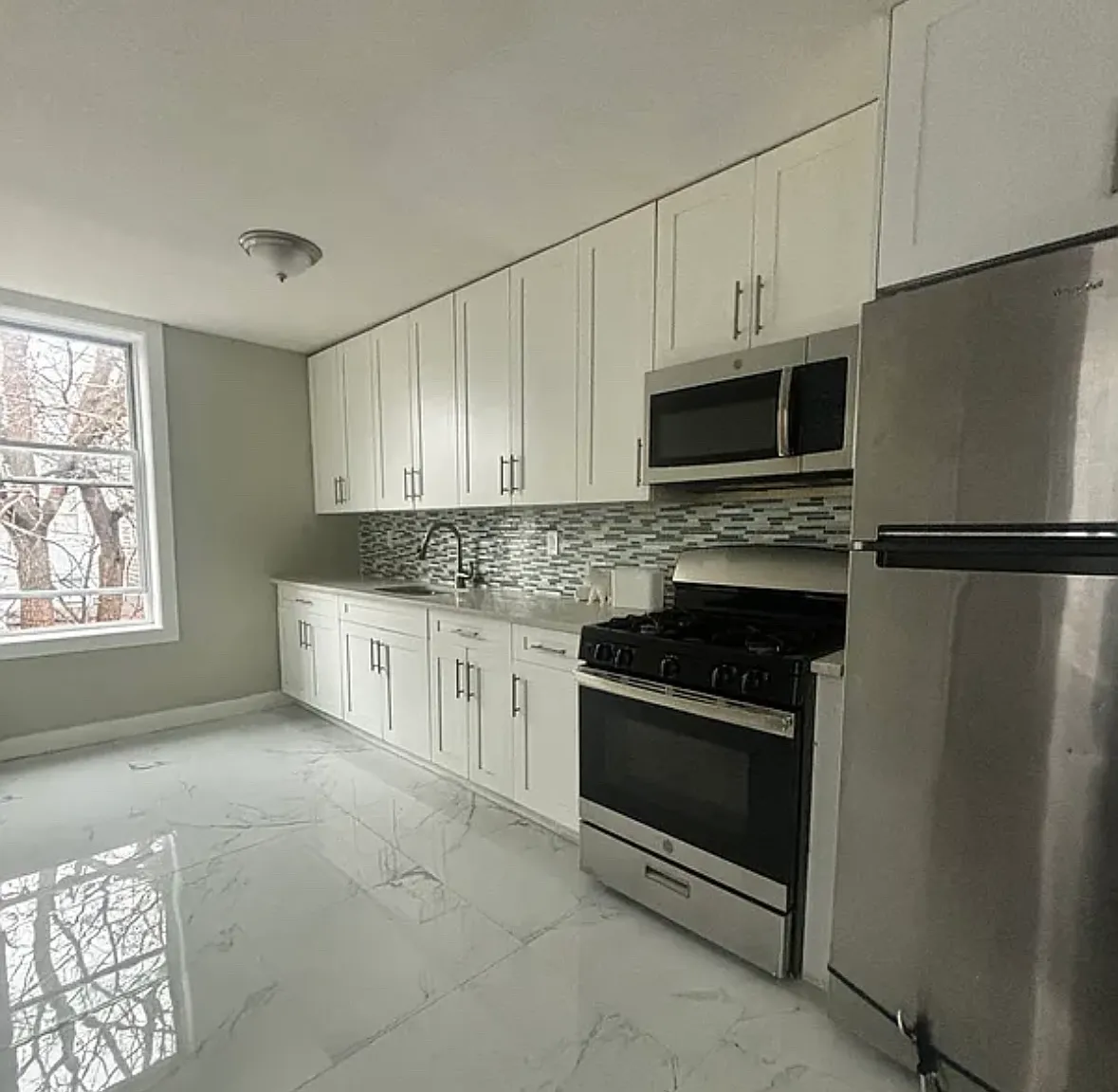 2 bed, $1,999 — Photo 1