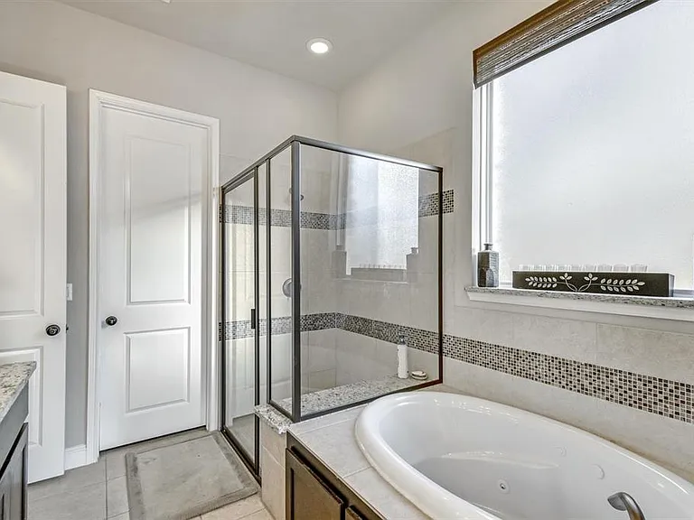 14924 Iveans Way — Photo 20