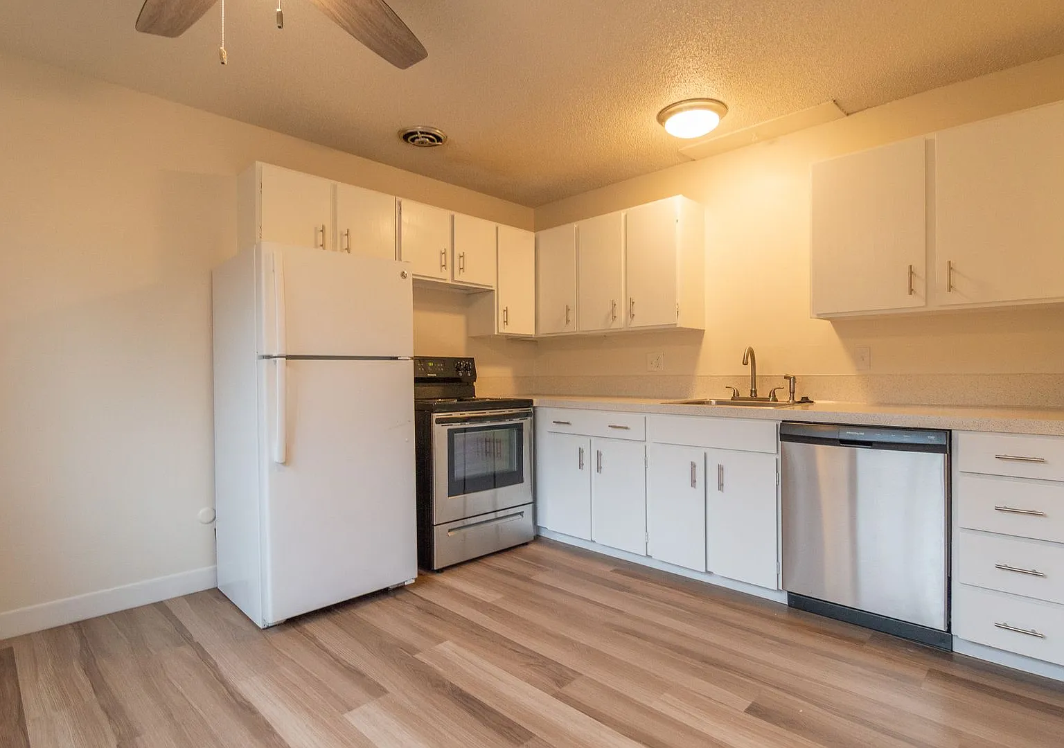 West Hills Terrace - Get 1 Month Free! (Units #102 & #201) — Photo 1