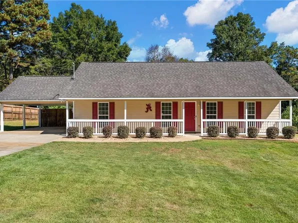 306 Stagecoach Dr, Phenix City, AL 36869