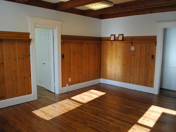 Living Room - alt view