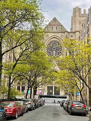 Rented by Compass | media 30