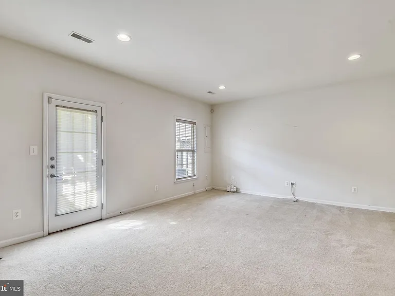 25082 Cypress Mill Ter — Photo 22