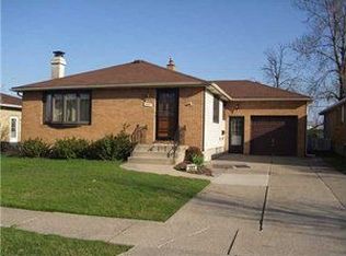 202 Lydia Ln, Cheektowaga, NY 14225