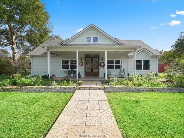 40 Riverwood Ln, Hempstead, TX 77445