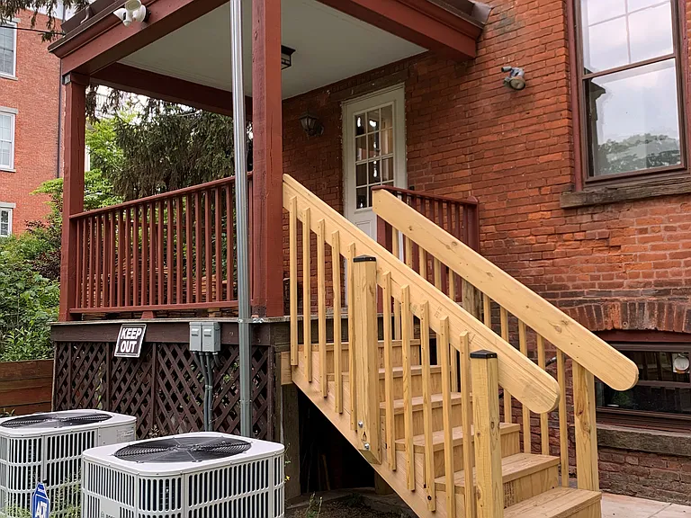 48 S Hamilton St — Photo 2