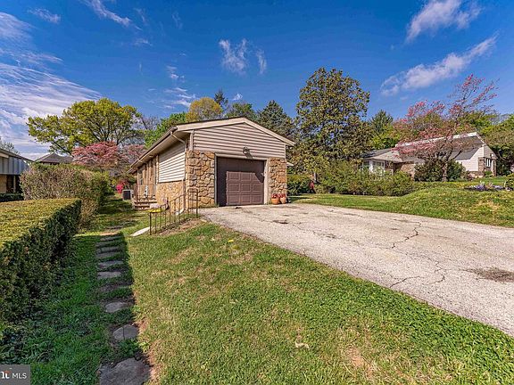 4th image of 266 Tomkenn Rd