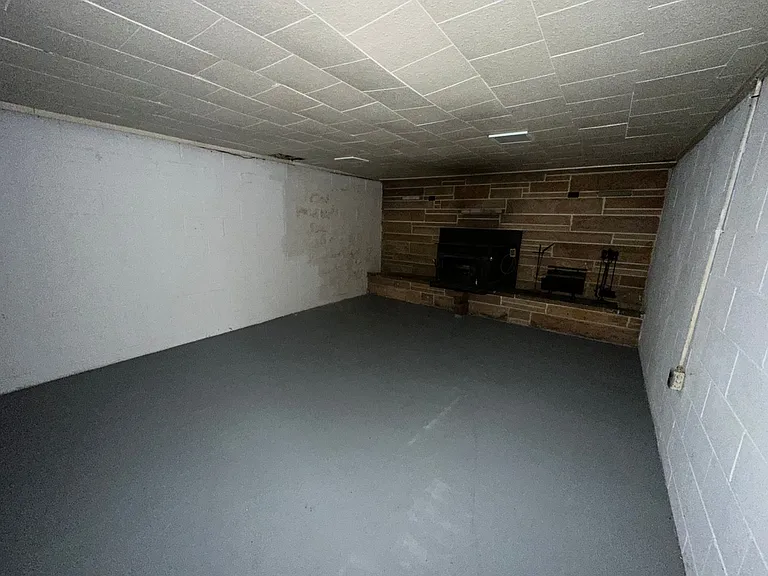 4950 Slayton Rd — Photo 20