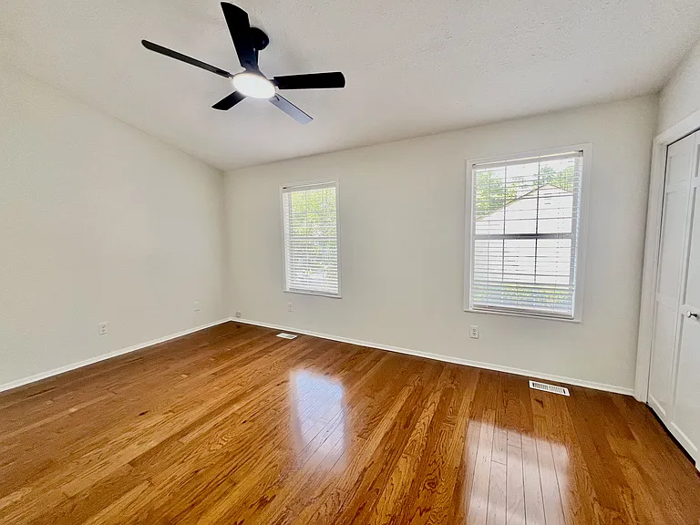 507 Wedgewood Way — Photo 16