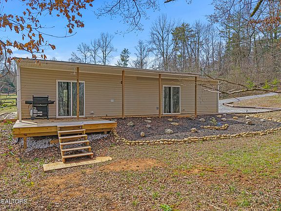 3rd image of 285 County Road 675