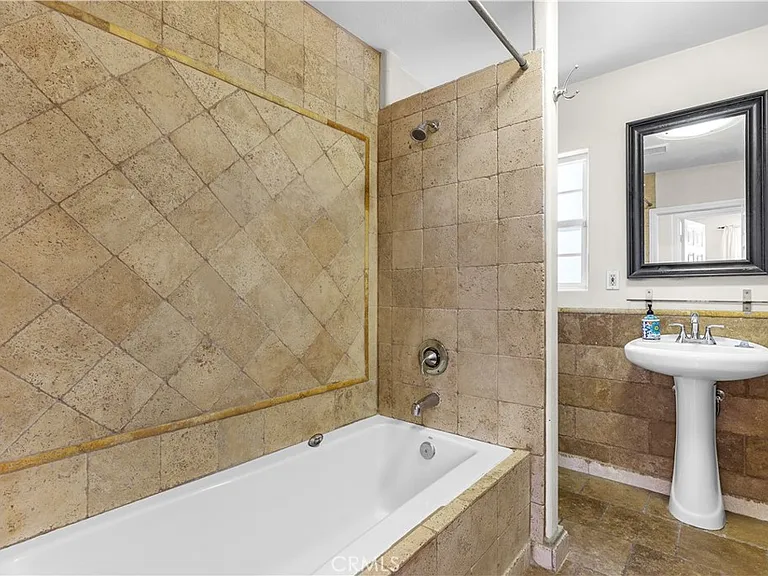 33965 Malaga Dr — Photo 22