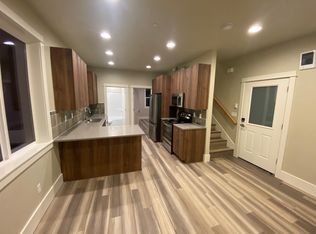 1036 NW 23rd St #A, Corvallis, OR 97330