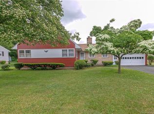 28 Wilbrook Rd, Stratford, CT 06614
