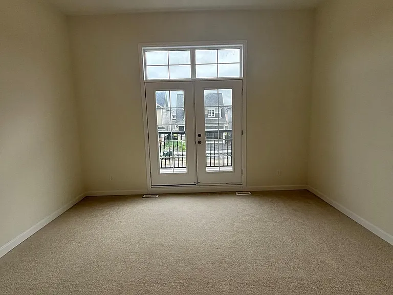 80 Oakmont Dr — Photo 16