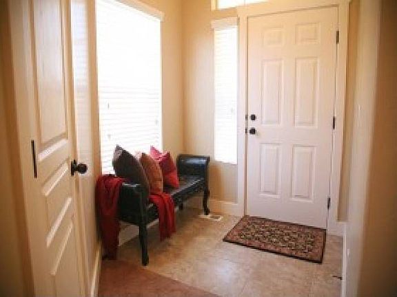5th image of 1566 N Venetian Way