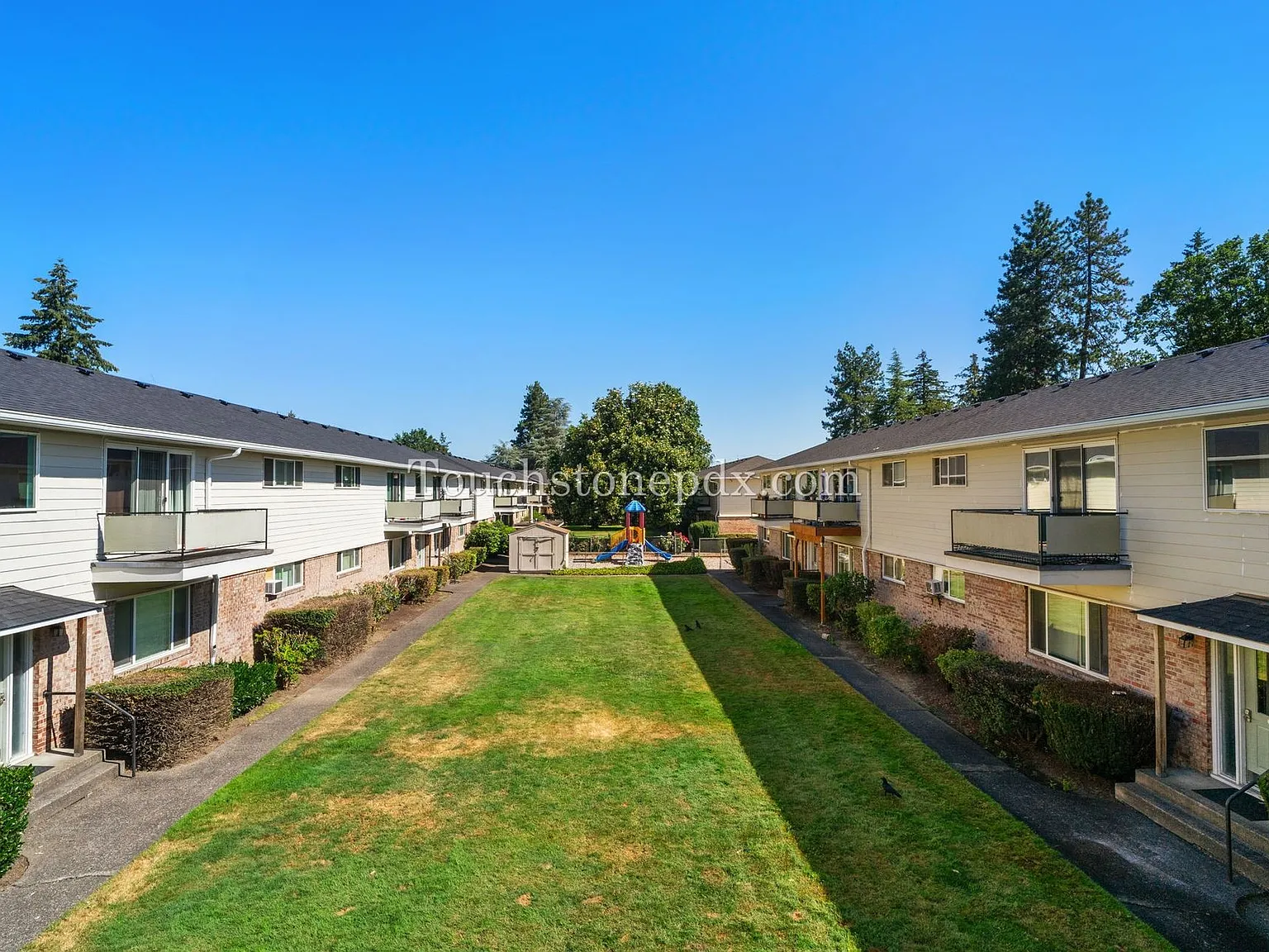 Beaverton Garden Court Apartments — Photo 3