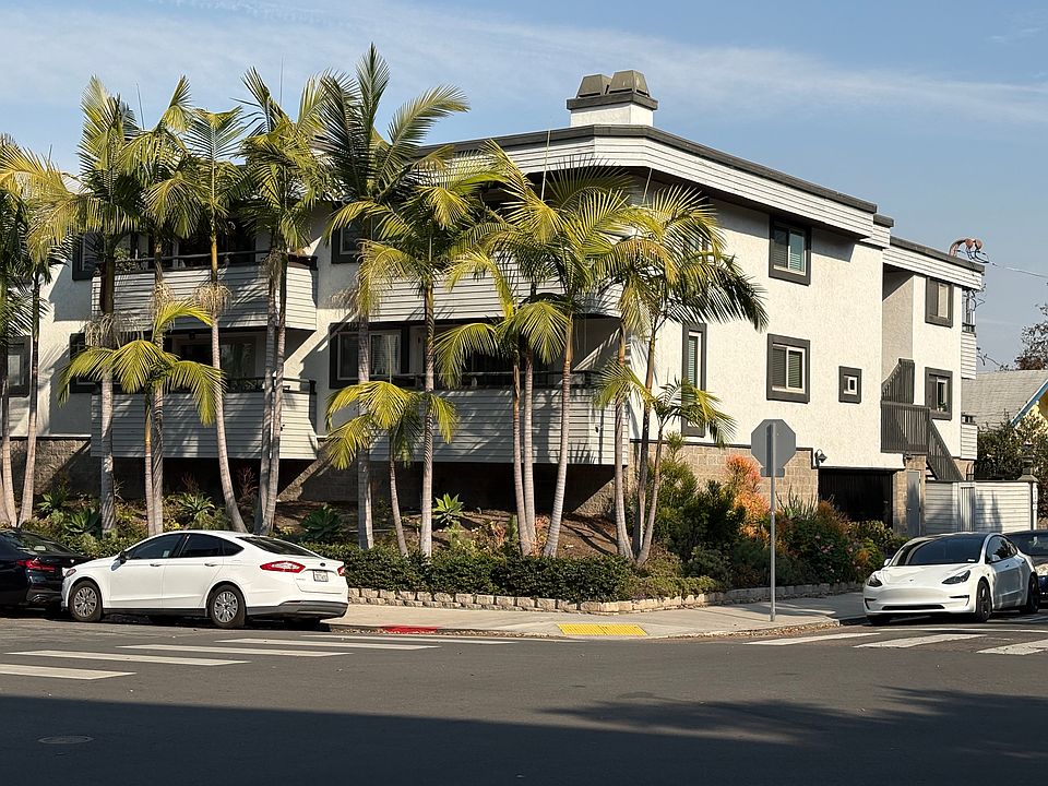 top front corner unit