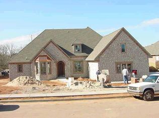 3809 NW Hunters Creek Rd, Edmond, OK 73003