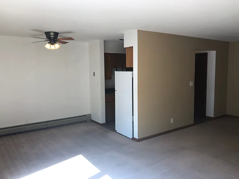 633 Robert St S #205 — Photo 5
