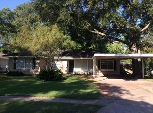 1913 Lynnview Dr, Houston, TX 77055