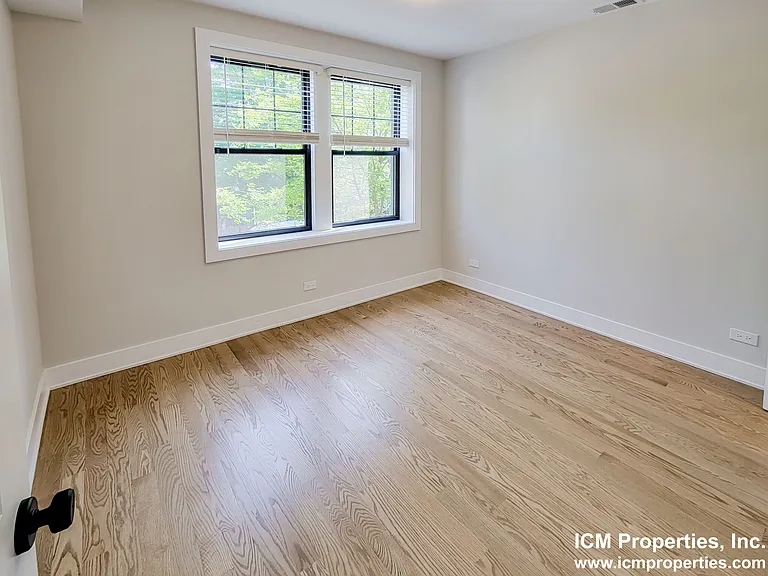 4405 N Seeley Ave #1 — Photo 9