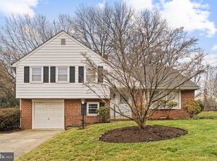 1022 Crozer Ln, Springfield, PA 19064