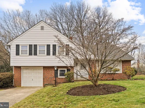1022 Crozer Ln, Springfield, PA 19064
