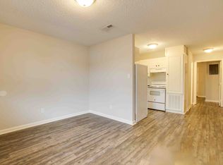 403 Rooks St NW APT C, Hartselle, AL 35640