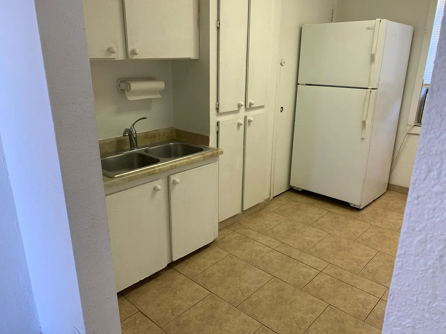 209 S Main St — Photo 3