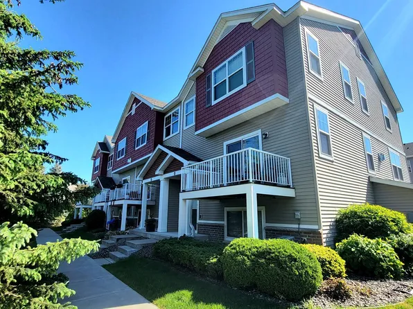 9695 Independence Cir Unit 4, Chanhassen, MN 55317