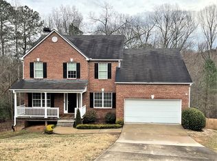 507 Plantation Creek Dr, Loganville, GA 30052