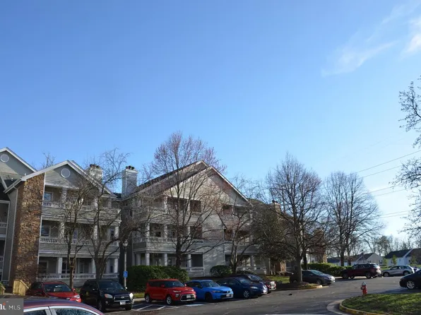 4409 Fair Stone Dr APT 101, Fairfax, VA 22033