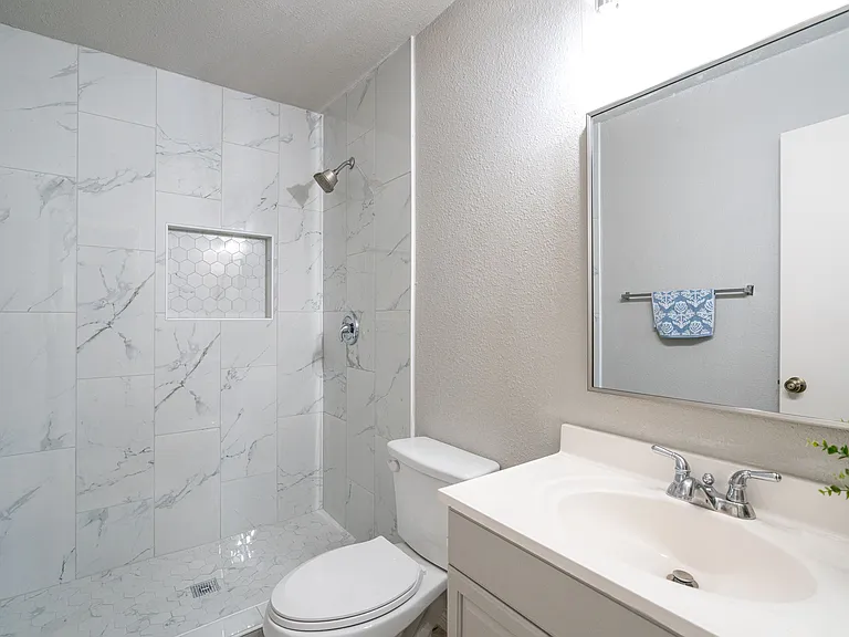 15503 Walnut Creek Dr — Photo 18