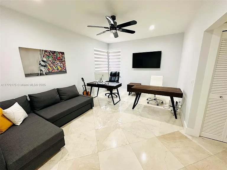 1832 Monte Carlo Way — Photo 15
