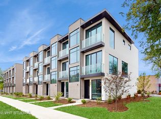 6346 Hennings Ct, Morton Grove, IL 60053