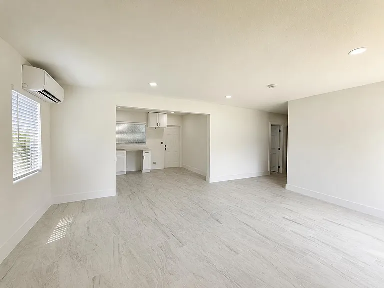 1606 N 14th St — Photo 5