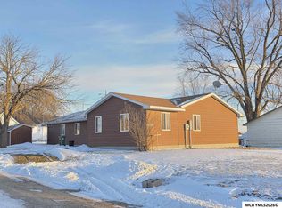 720 Elm St, Dumont, IA 50625