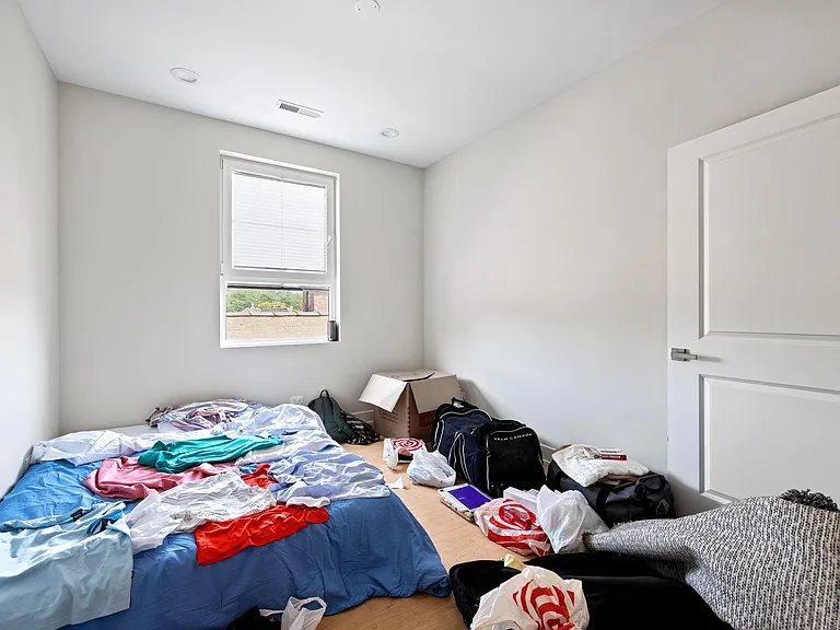 2211 Maple Ave #203 — Photo 32