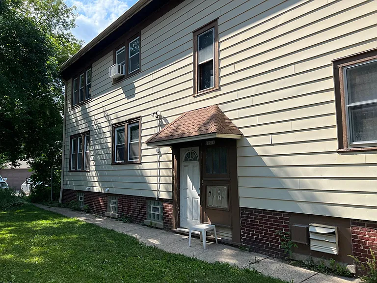 2851 N Humboldt Blvd #2 — Photo 5