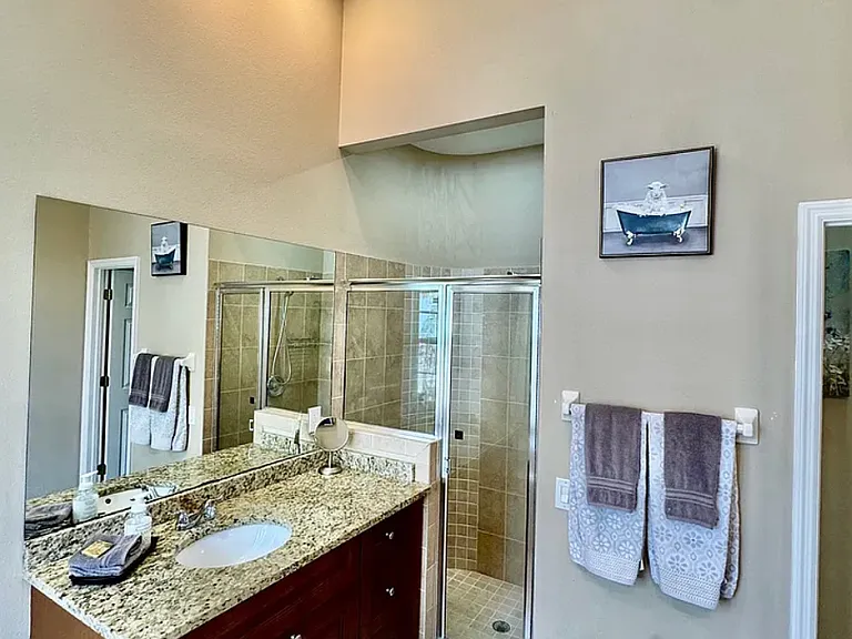 7330 Kensington Ct — Photo 10