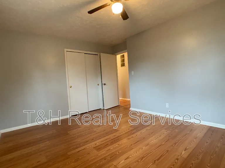 7649 Southfield Dr — Photo 10