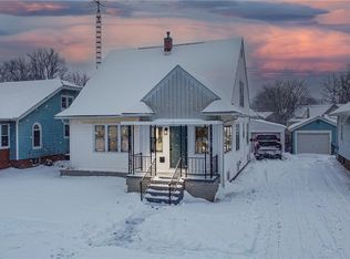 2717 Richmond Ave, Mattoon, IL 61938