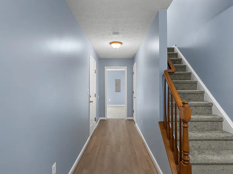 18376 Democracy Ave — Photo 2
