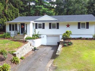 15 Flat Swamp Rd, Newtown, CT 06470