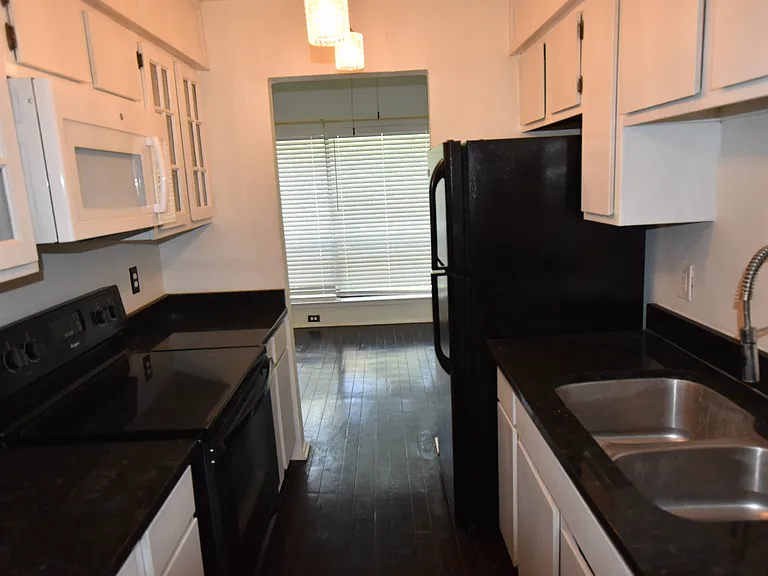 6718 Eastridge Dr #6 — Photo 9